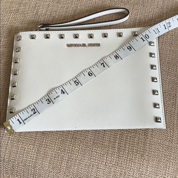 Michael Kors Leather XL Zip Clutch Wristlet White - Picture 12 of 15